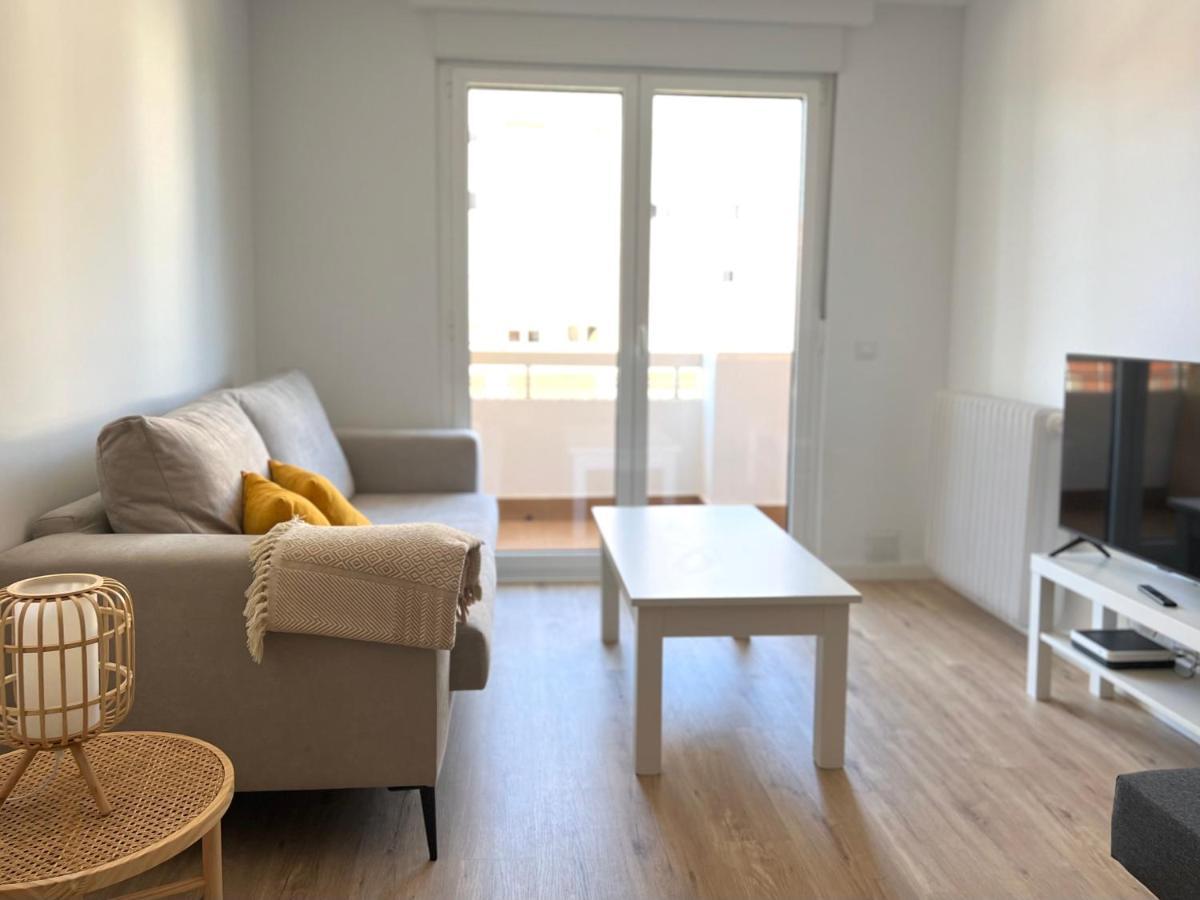 Appartement Housing Leon Ana Mogas Con Garaje Extérieur photo